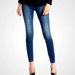 Tahari Classic Skinny Jeans Dark Blue Distressed Stretch 6